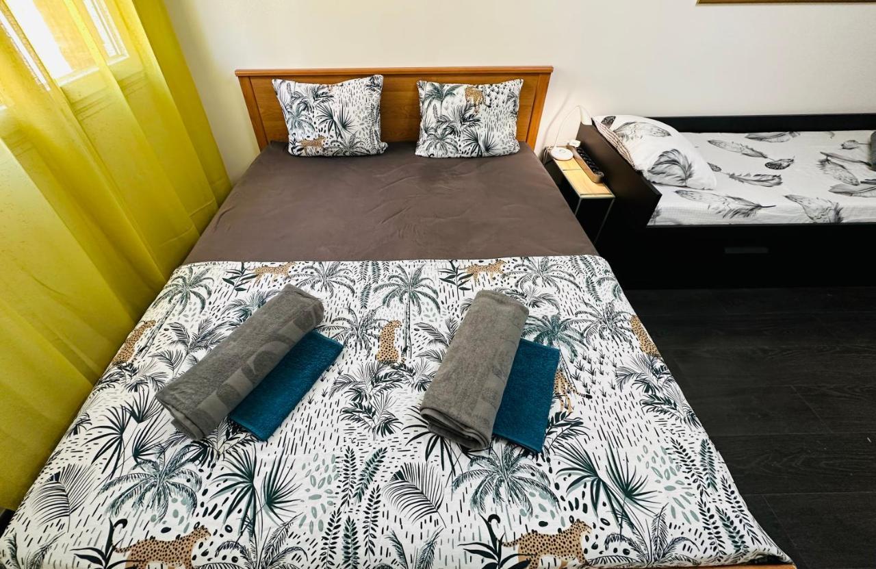 The Nice - 3 Rooms, 3Air Cond, 3Tv, 3Fans, 2 Wc, Wifi Everywhere 5Min Aeroport, Train, Beach, 1Min Tram, 15 Min Centre, Port, Parking Possible Экстерьер фото
