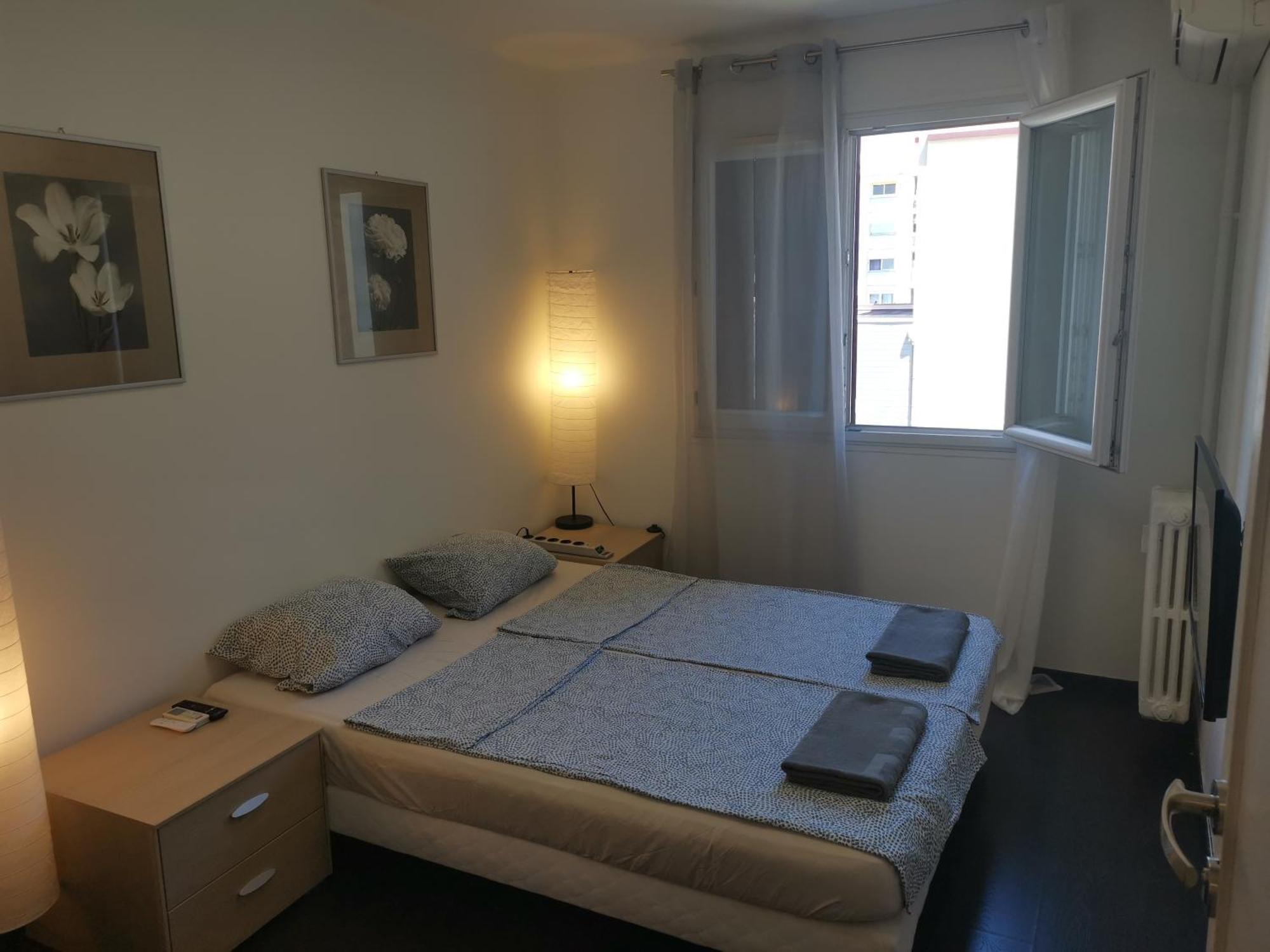 The Nice - 3 Rooms, 3Air Cond, 3Tv, 3Fans, 2 Wc, Wifi Everywhere 5Min Aeroport, Train, Beach, 1Min Tram, 15 Min Centre, Port, Parking Possible Экстерьер фото